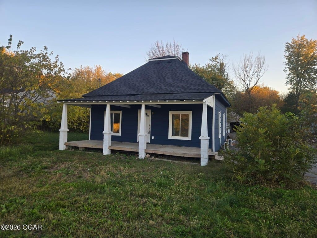 2 bedroom house for sale at 301 W High Alba - $105,000