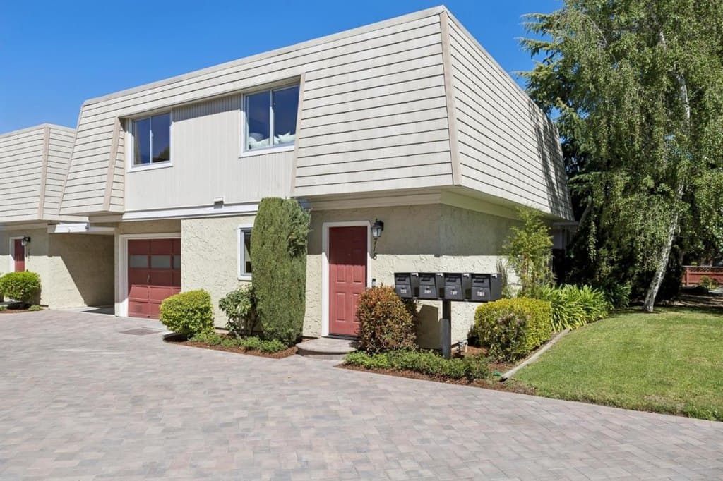 3 bedroom condo for sale at 718 Vera Ave Redwood City 94061 - $1,298,000