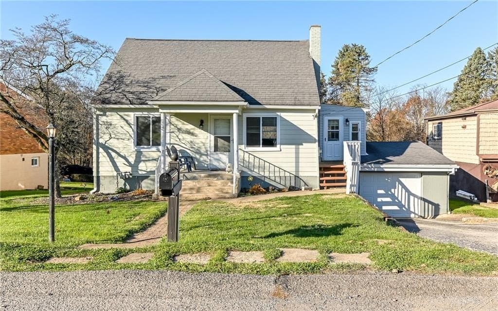 4 bedroom house for sale at 1711 Mercer St Aliquippa - $229,900