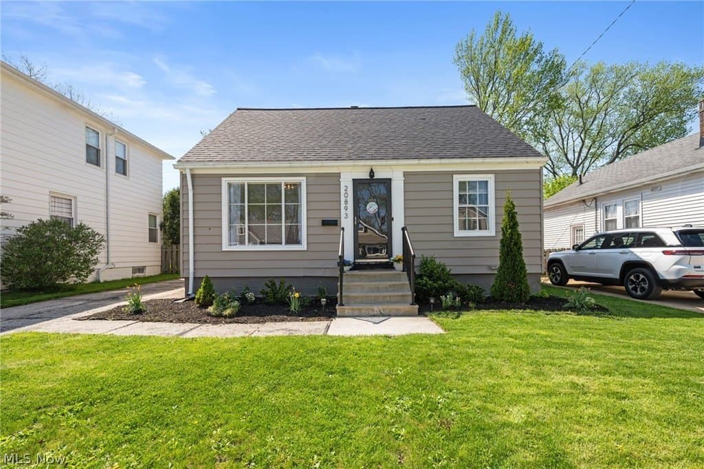 3 bedroom house for sale at 20893 Belvidere Ave Fairview Park 44126 - $289,000