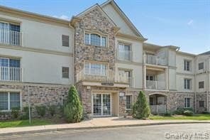2 bedroom condo for sale at 24 N DE Baun Ave Unit 303 Airmont - $549,000