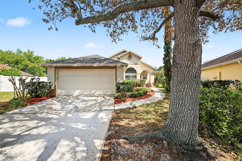 3 bedroom house for sale at 2238 Holly Ridge Dr Ocoee 34761 - $325,000