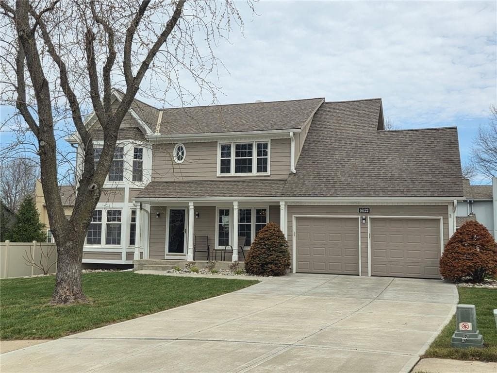 4 bedroom house for sale at 16122 W 80th St Lenexa 66219 - $525,000