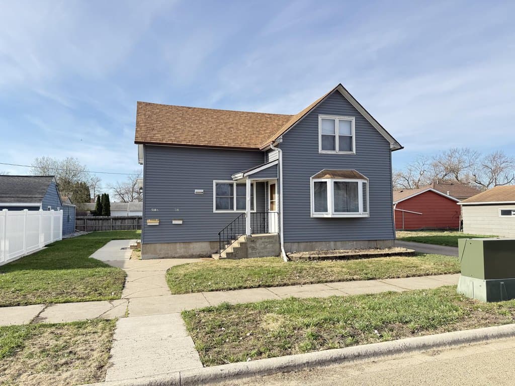 multi-family for sale at 514 4th Ave Aberdeen - $174,000