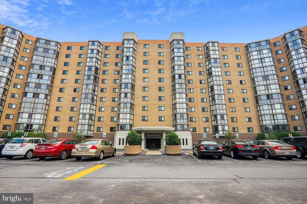 2 bedroom condo for sale at 3330 N Leisure World Blvd Unit 5-807 Silver Spring 20906 - $260,000