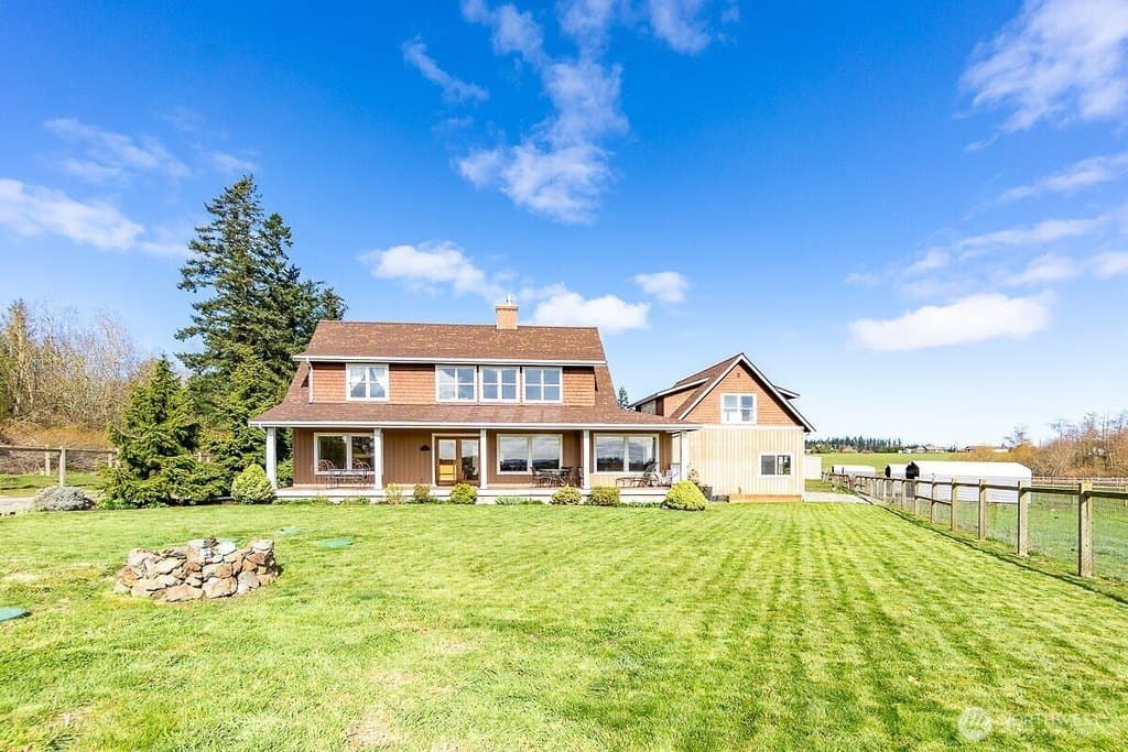 4 bedroom house for sale at 1013 Mallard Ln Camano - $1,299,950