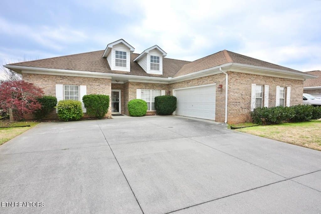 3 bedroom condo for sale at 258 Royal Oaks Dr Maryville 37801 - $419,900