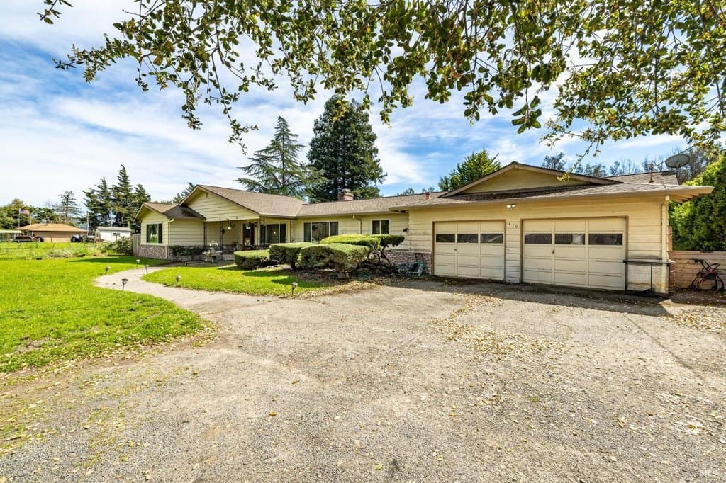 3 bedroom house for sale at 410 E Railroad Ave Cotati 94931 - $1,100,000