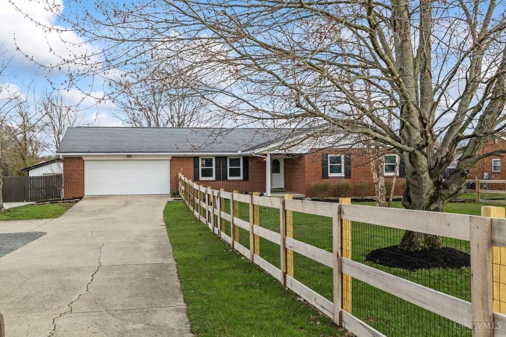 3 bedroom house for sale at 7306 Fairground Rd Blanchester - $339,900