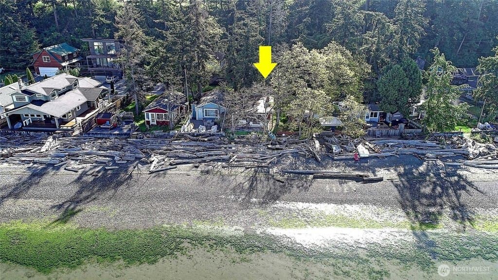 1 bedroom house for sale at 566 Sundin Dr Camano - $375,000