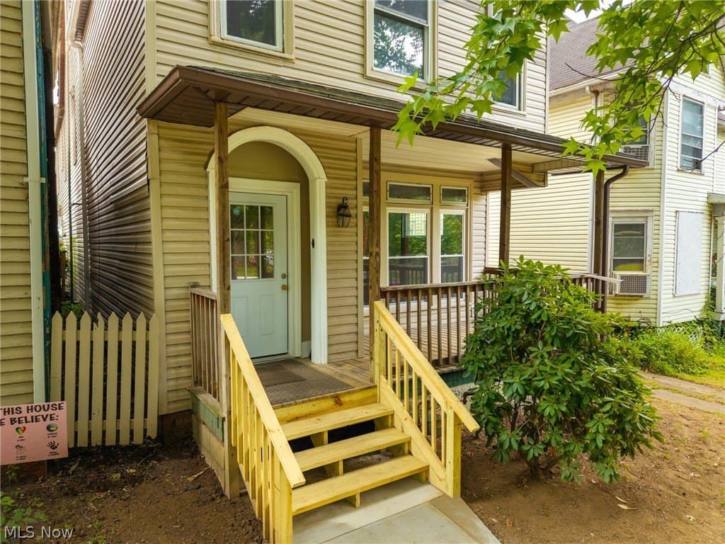 4 bedroom house for sale at 202 Sacra via St Marietta 45750 - $239,000