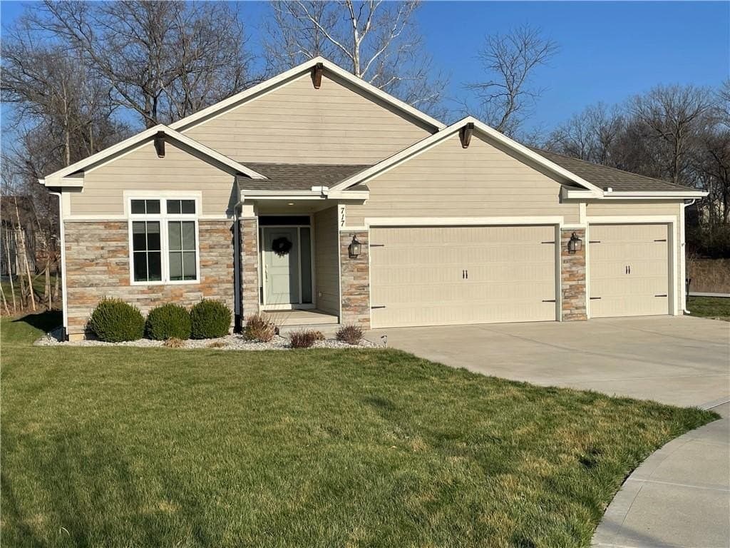 3 bedroom house for sale at 717 Riverwood Dr Liberty 64068 - $535,000