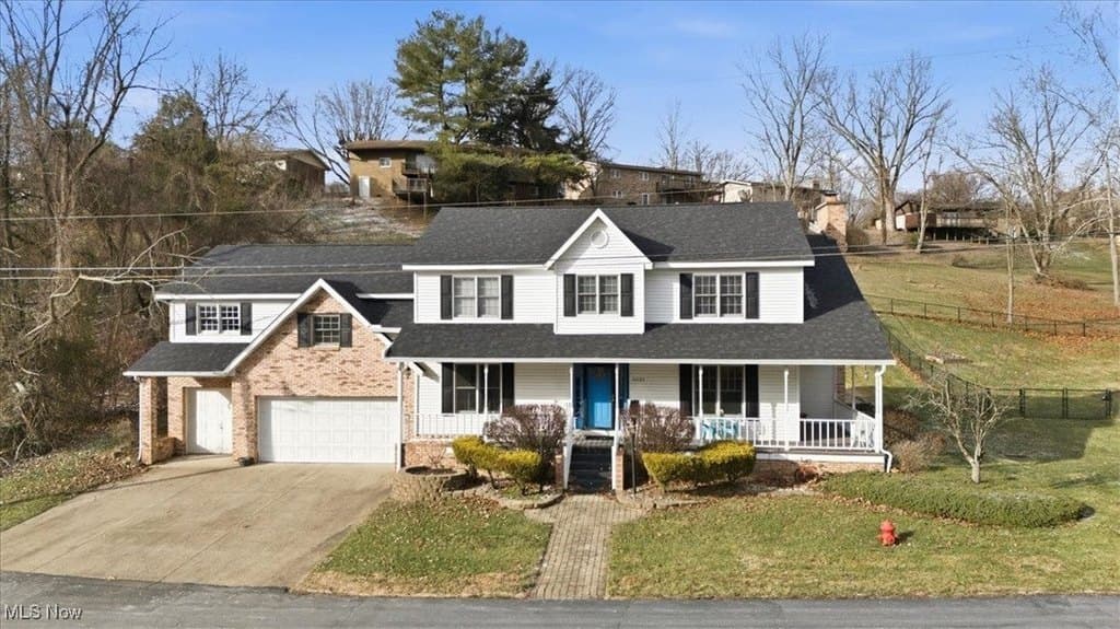 5 bedroom house for sale at 1621 Lakewood Cir Blennerhassett - $403,900