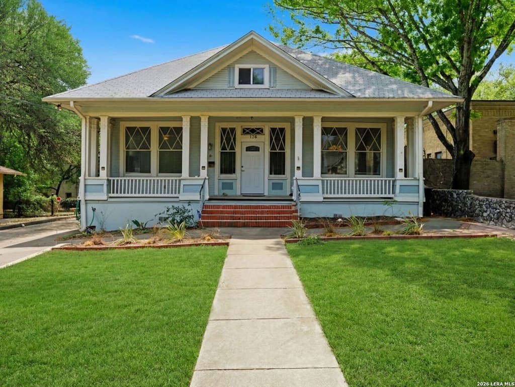 3 bedroom house for sale at 126 Kennedy Ave Alamo Heights - $600,000
