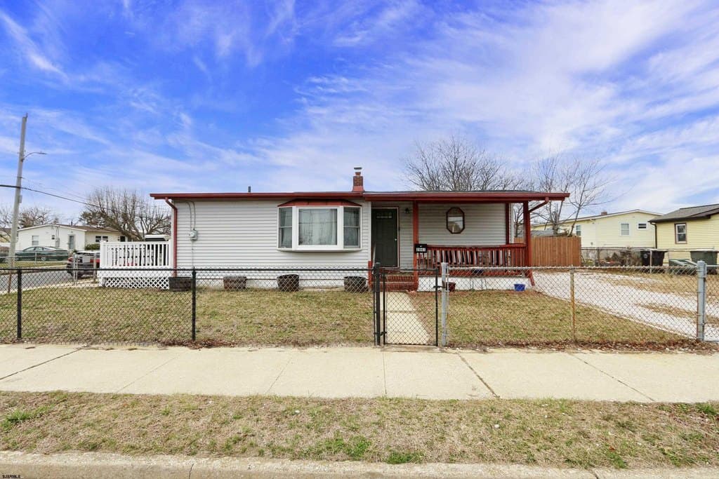 3 bedroom house for sale at 2041 Murray Ave Atlantic City 08401 - $319,000