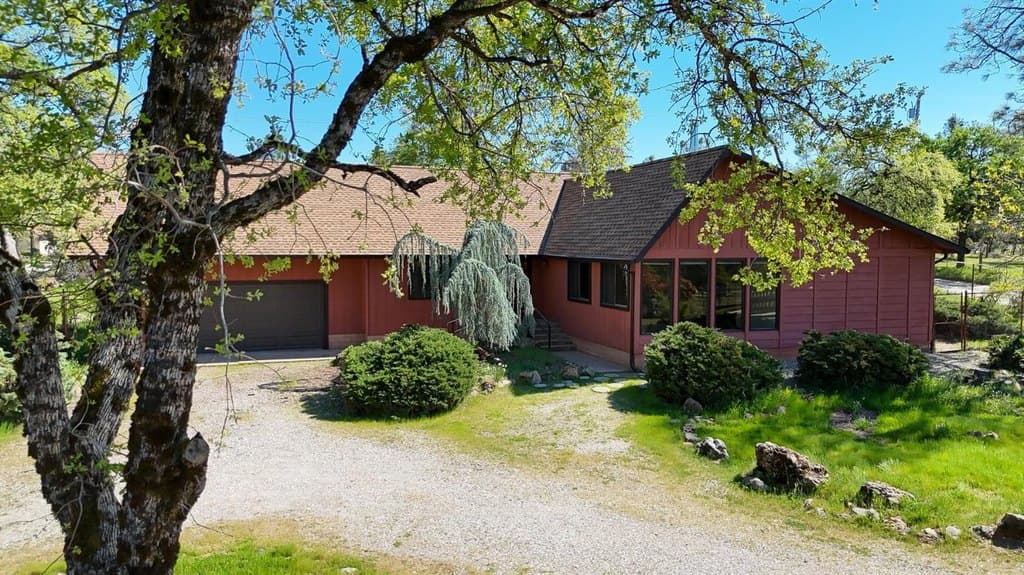 4 bedroom house for sale at 10265 Newtown Rd Nevada City 95959 - $650,000