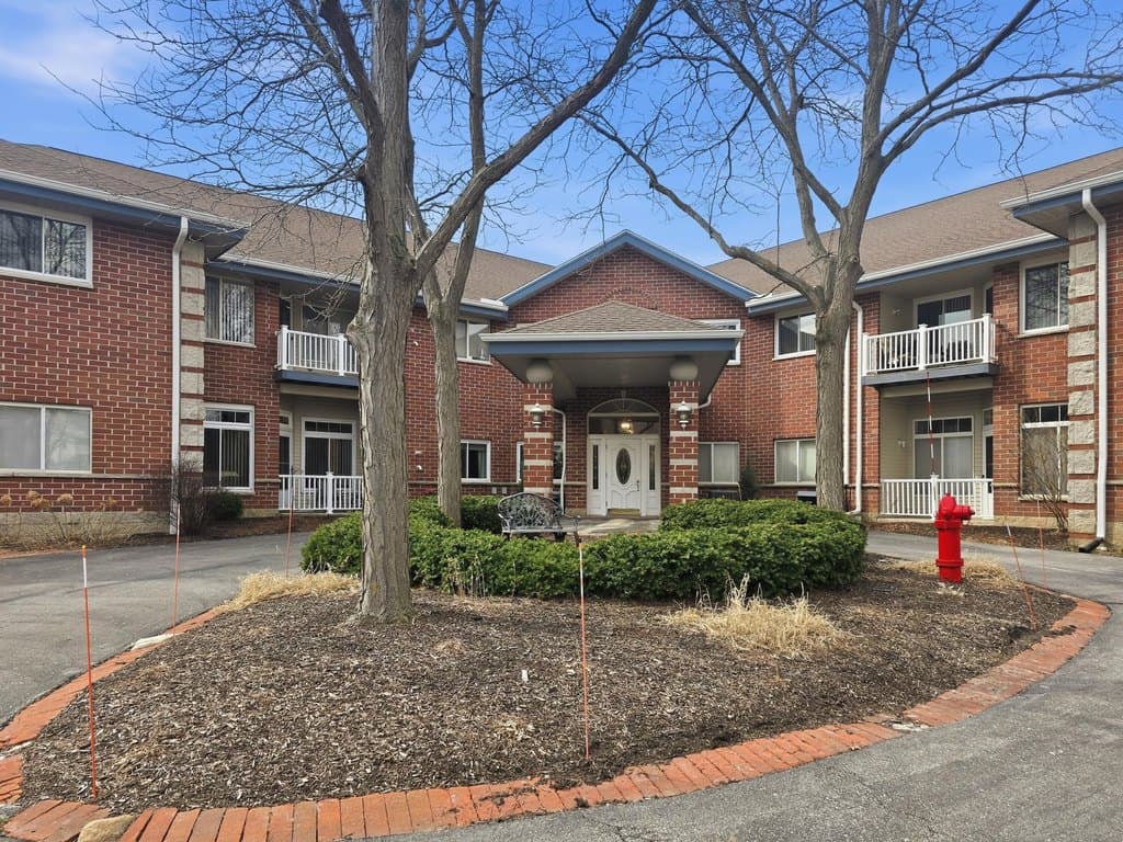 2 bedroom condo for sale at 18125 W Wisconsin Ave Unit 203 Brookfield 53045 - $329,900