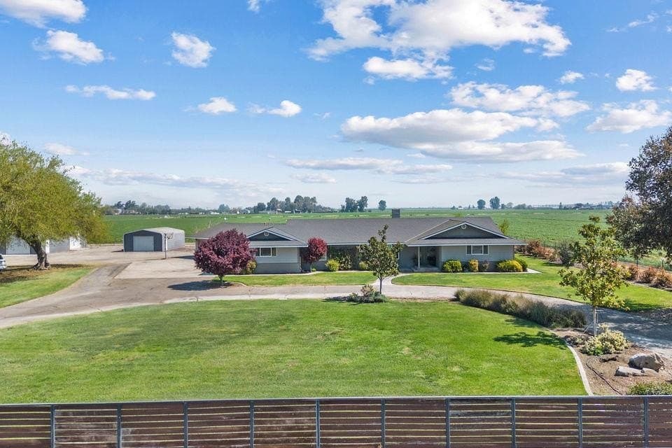 3 bedroom house for sale at 4930 S Faith Home Rd Turlock 95380 - $1,250,000