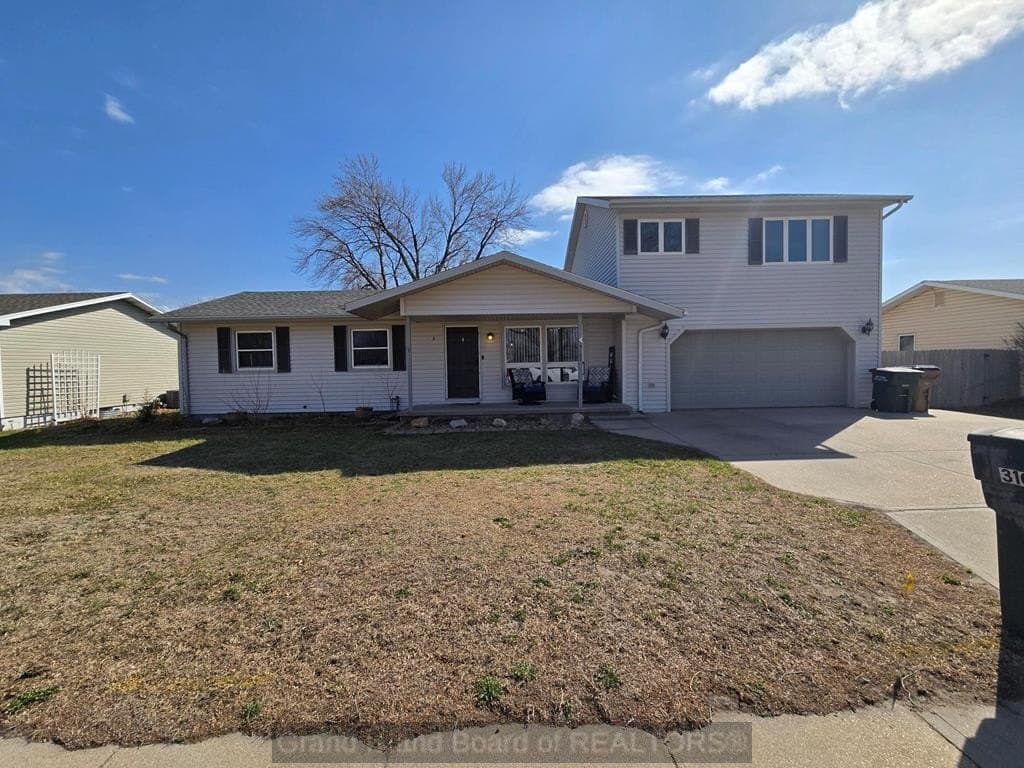 4 bedroom house for sale at 3107 Midway Rd Grand Island 68803 - $310,000