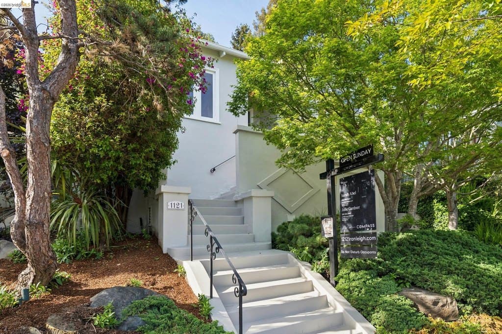 2 bedroom house for sale at 1121 Ranleigh Ave Piedmont 94610 - $1,075,000