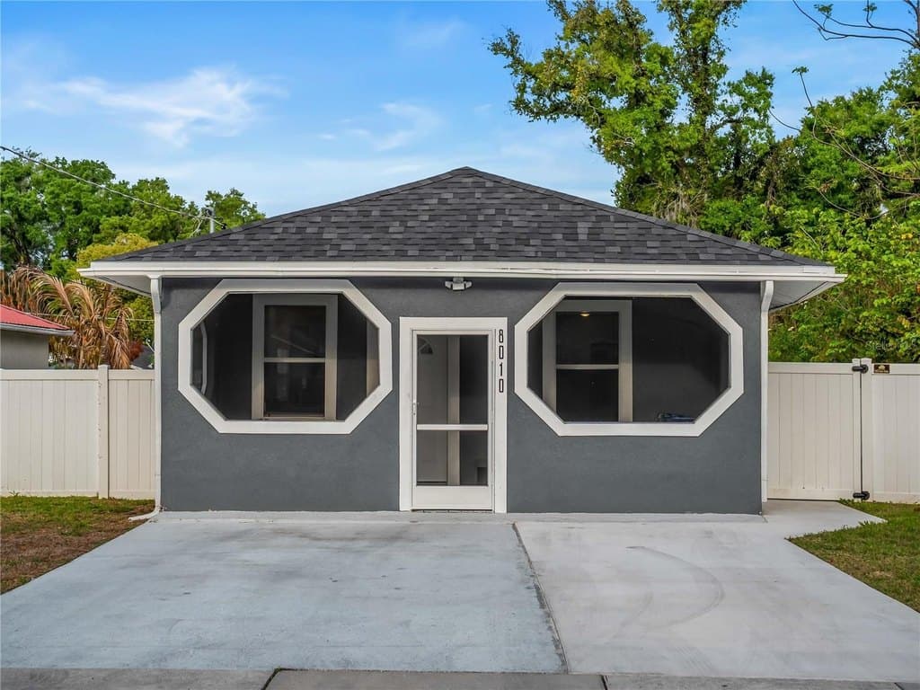 2 bedroom house for sale at 8010 N Brooks St Tampa - $240,000