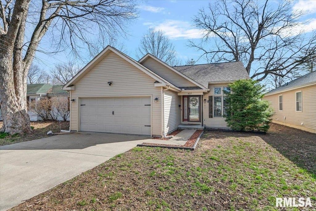 3 bedroom house for sale at 407 S 7th St Auburn - $179,900