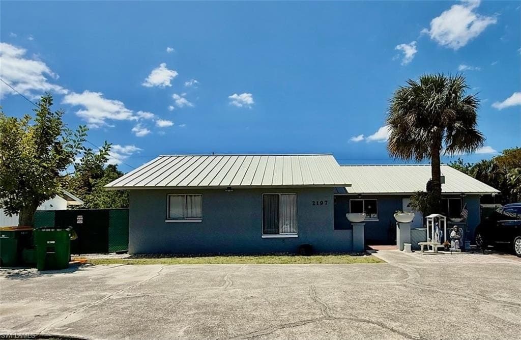 4 bedroom multi-family for sale at 2197 46th Ter SW Golden Gate 34116 - $519,900
