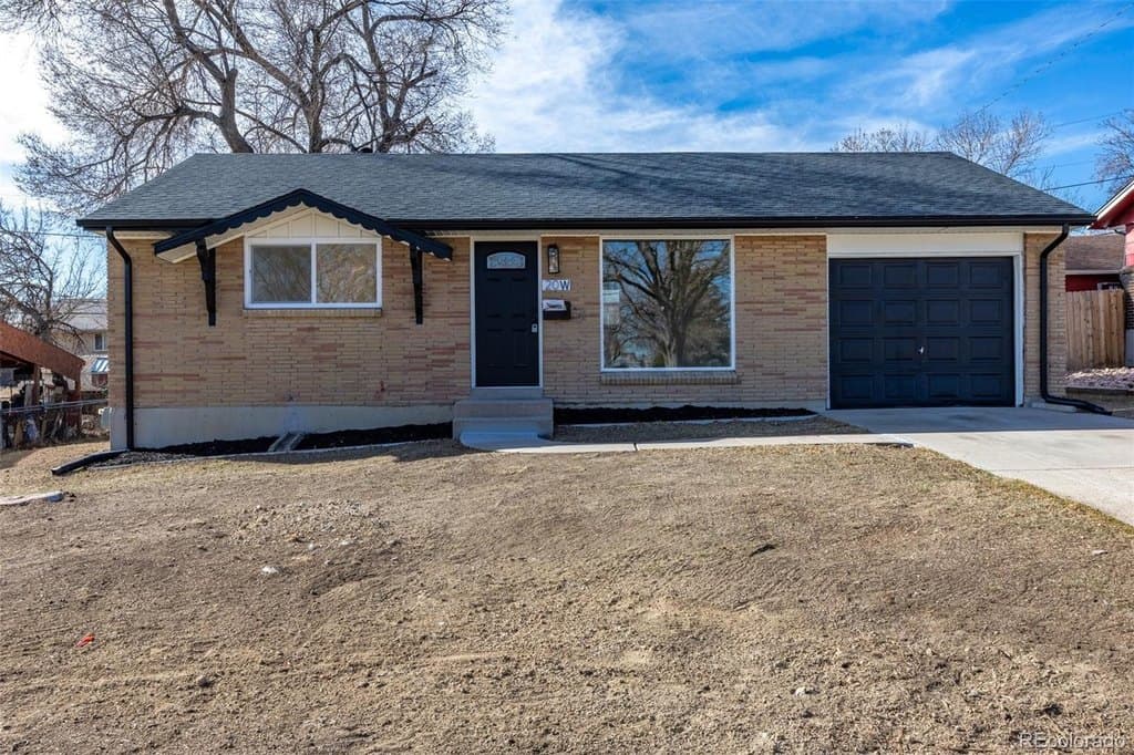 4 bedroom house for sale at 20 W Marigold Dr Sherrelwood 80221 - $465,000