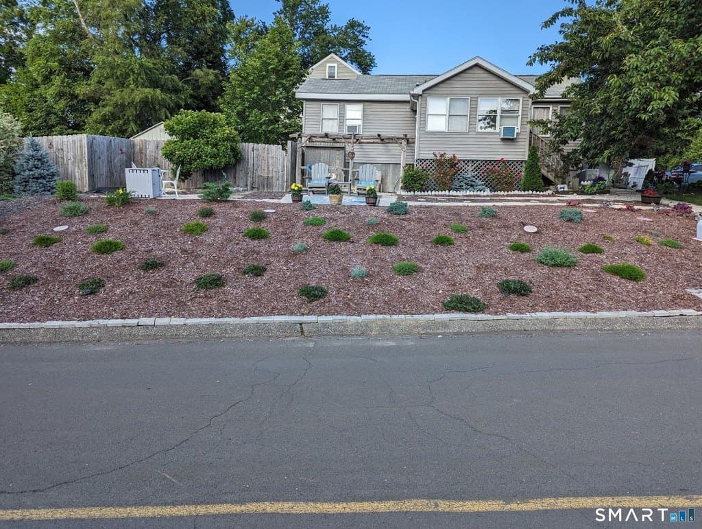 2 bedroom house for sale at 29 Longview Dr Candlewood Orchards - $399,126