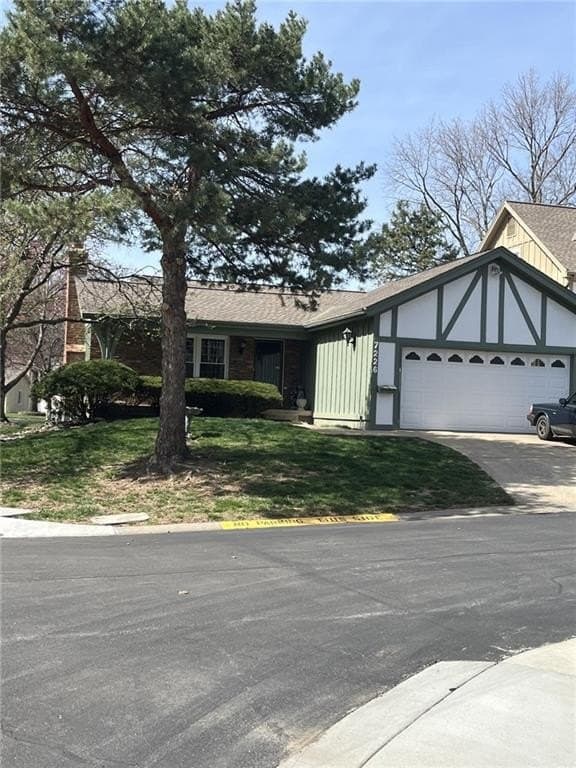 2 bedroom house for sale at 7226 Mastin St Merriam 66203 - $305,000