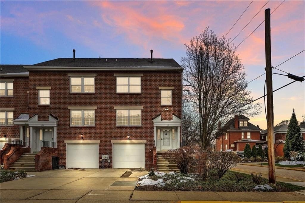 2 bedroom townhouse for sale at 400 Virginia Ave Aspinwall - $550,000