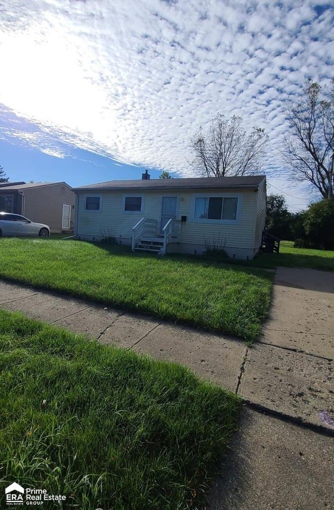 3 bedroom house for sale at 2273 Toby Beth Dr Beecher - $69,000