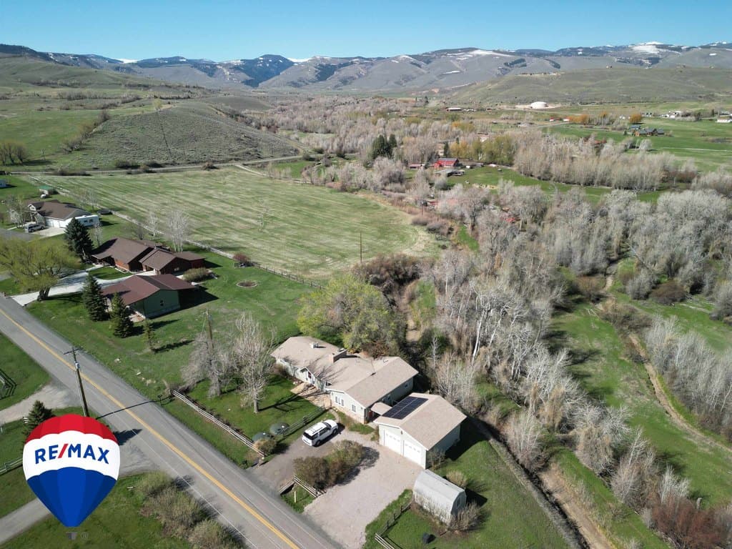 4 bedroom house for sale at 2021 Hillcrest Dr Lander 82520 - $707,777