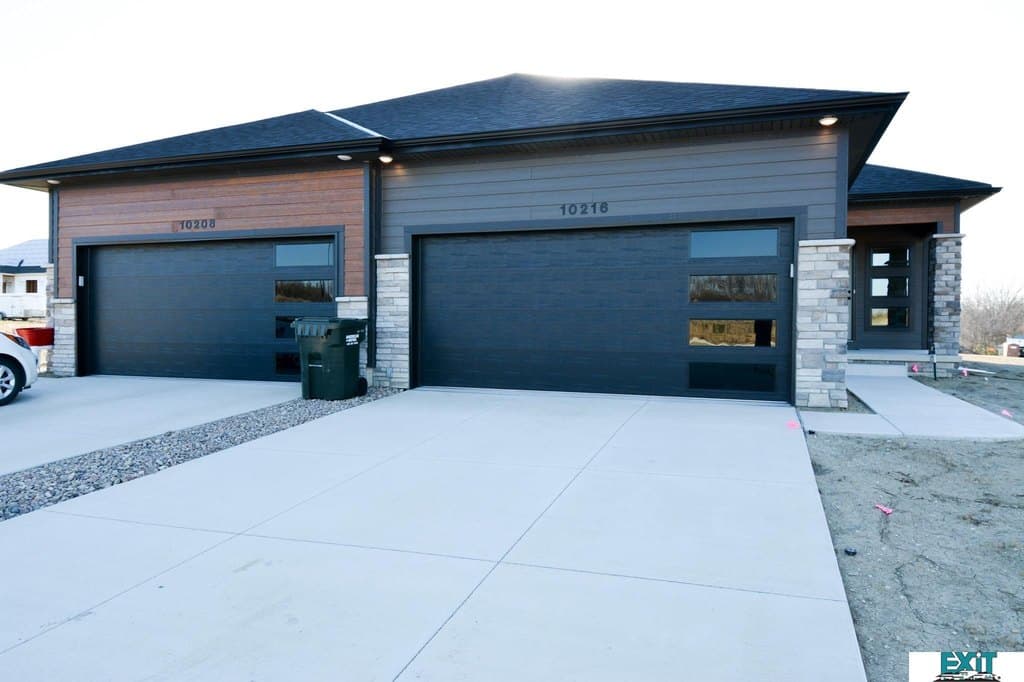 3 bedroom townhouse for sale at 2586 Tupelo Ln Lincoln - $384,504