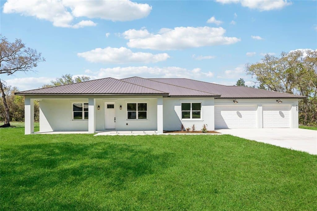 4 bedroom house for sale at 351 Mitnik Dr Deltona 32738 - $899,900