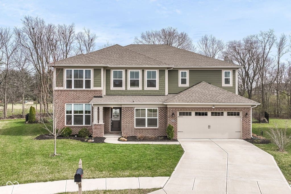 5 bedroom house for sale at 6684 Collisi Pl Brownsburg 46112 - $625,000