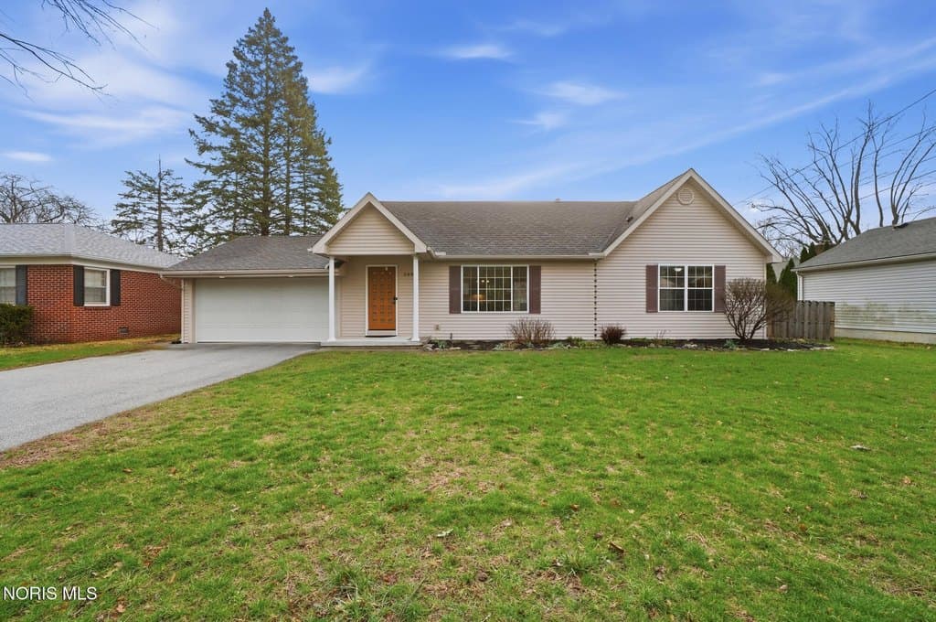 3 bedroom house for sale at 548 Ketner Dr Bowling Green - $269,900