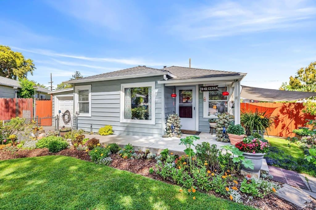 2 bedroom house for sale at 649 Cedar St Vallejo - $465,000
