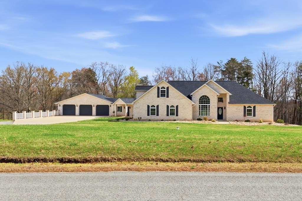 7 bedroom house for sale at 375 Chestnut Level Ln Blairs - $1,450,000