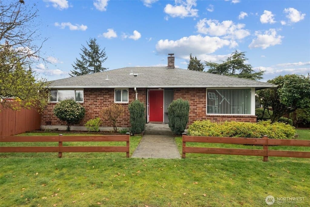 3 bedroom house for sale at 14204 12th Ave SW Burien 98166 - $789,950