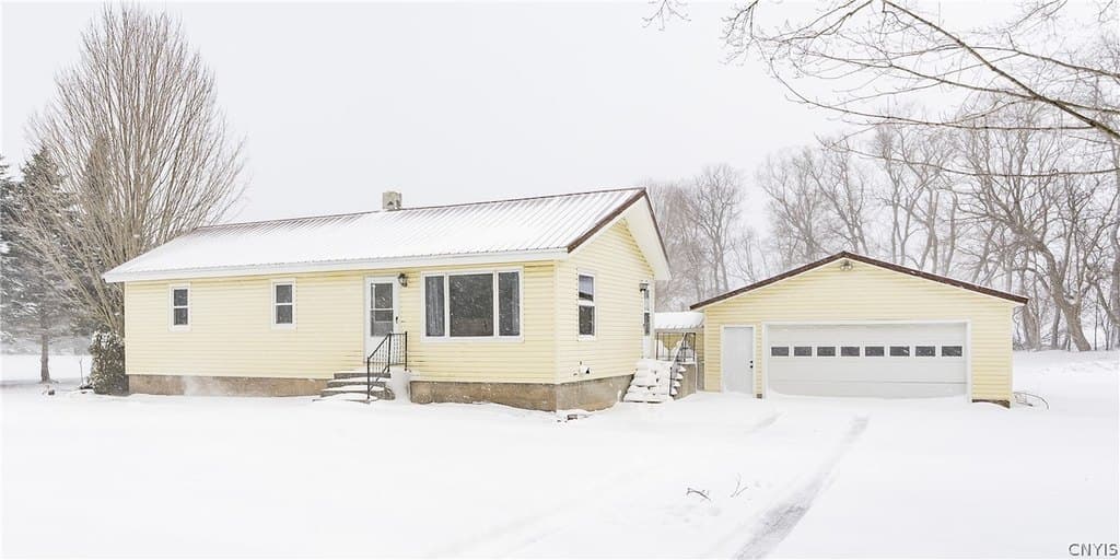 3 bedroom house for sale at 22070 County Route 47 Champion - $249,900