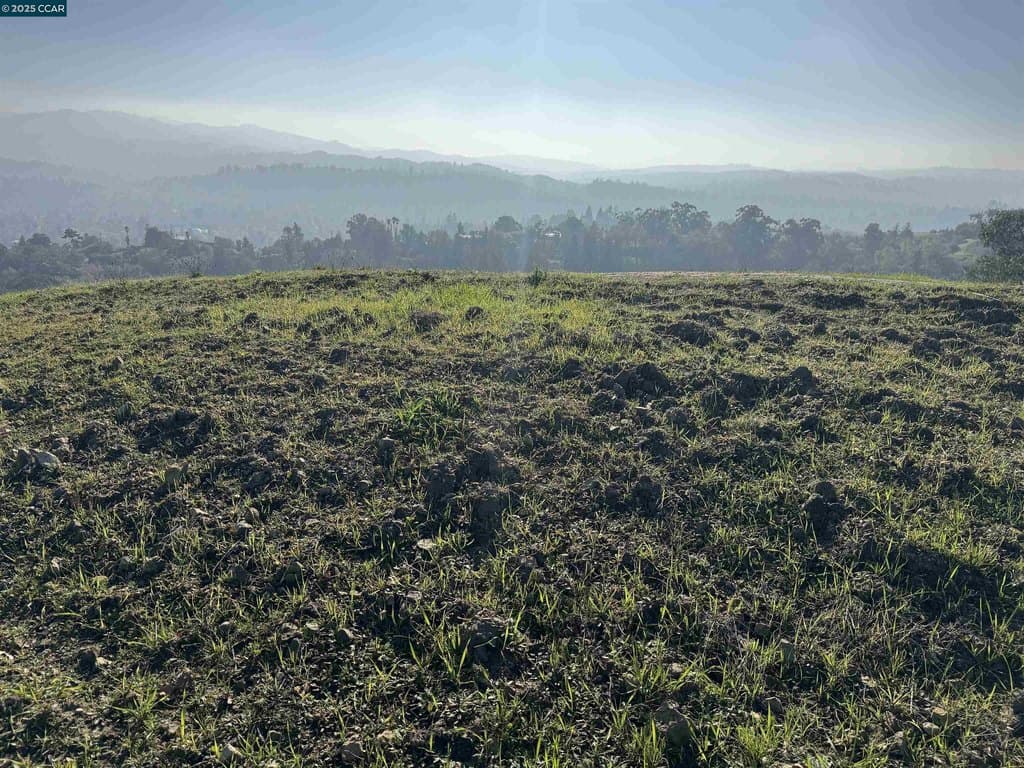 land for sale at 43 Cuesta Way Acalanes Ridge - $550,000