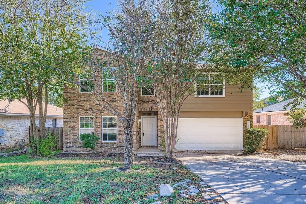 4 bedroom house for sale at 2100 Coachlamp Dr Cedar Park - $447,900
