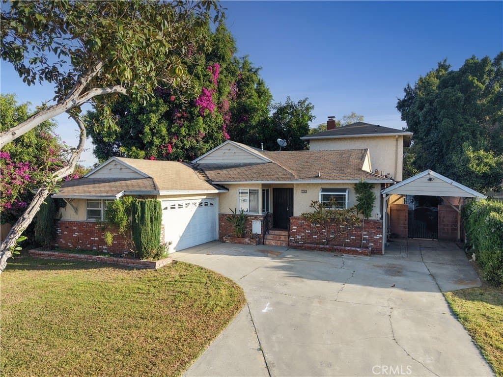 4 bedroom house for sale at 7205 Glencliff Dr Downey 90240 - $875,000
