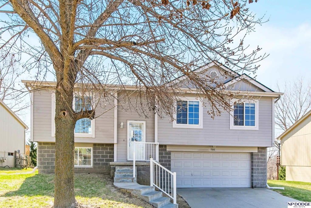 3 bedroom house for sale at 7841 Bondesson St Omaha - $290,000