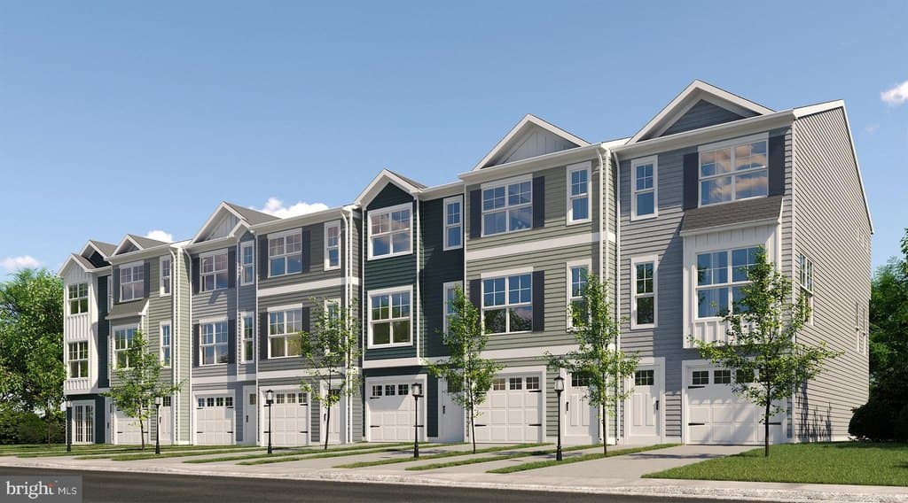 3 bedroom condo for sale at 718 Bur Oak Ct Unit 75 Aberdeen - $401,589