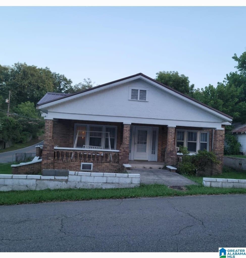 3 bedroom house for sale at 101 Price St Brookside - $131,500