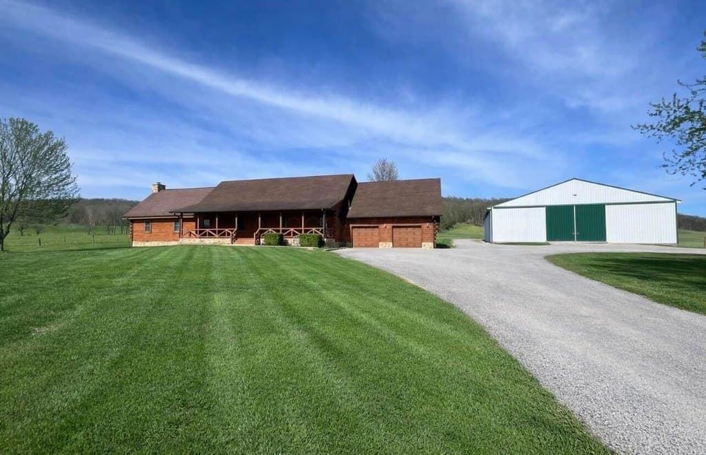4 bedroom house for sale at 2241 Brier Rd Bainbridge 45612 - $929,000