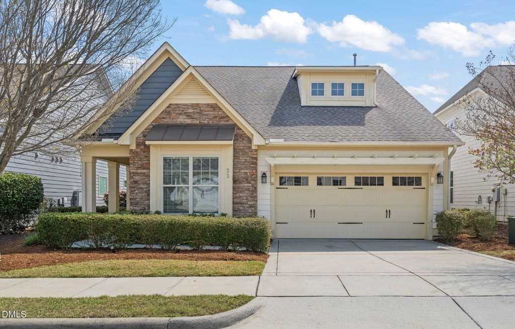 3 bedroom house for sale at 33 Heatherwood Dr Chapel Hill - $558,000