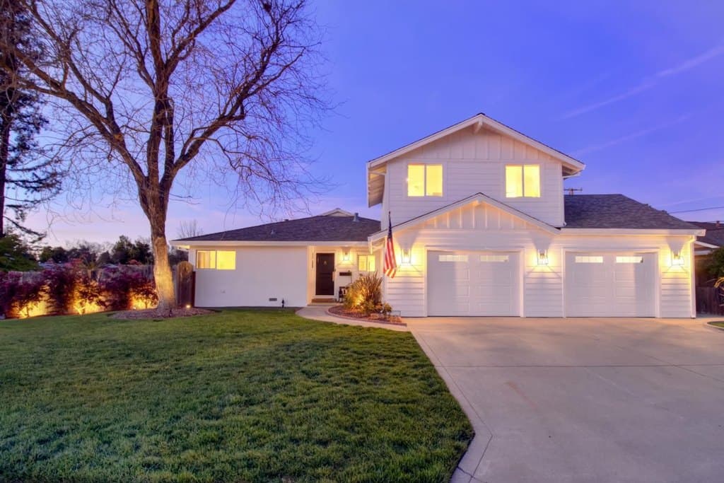 4 bedroom house for sale at 4401 Clytie Way Arden-Arcade - $985,000